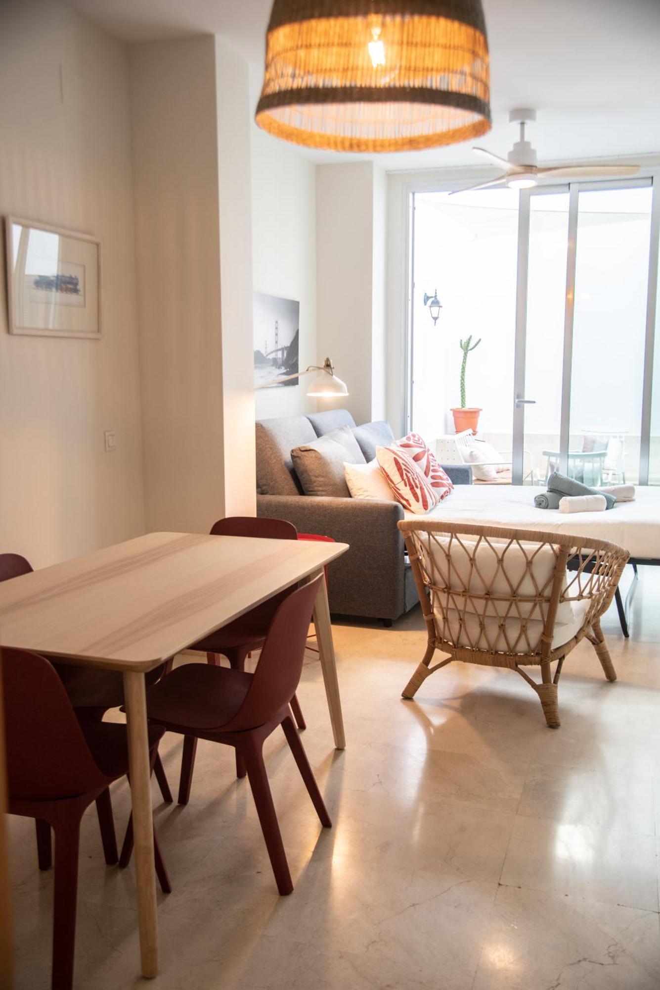 Tentudia Charming Apartments With Private Roof-Top Or Patio In San Bernardo By Ocityzen Seville Exterior photo