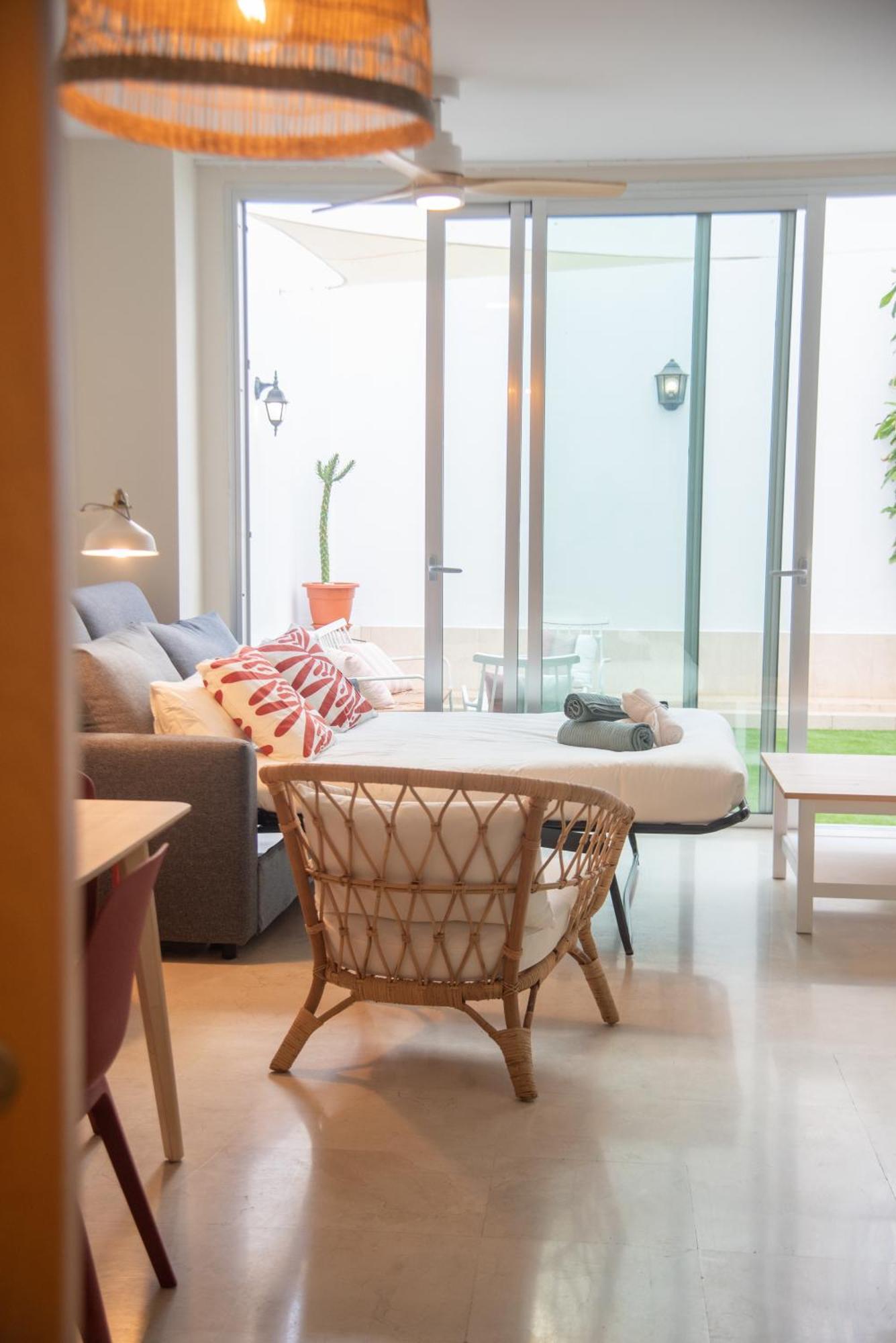 Tentudia Charming Apartments With Private Roof-Top Or Patio In San Bernardo By Ocityzen Seville Exterior photo